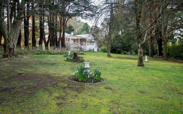 Moulton Park Homestead