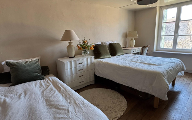 Charming and Comfortable Holiday Home in Melay