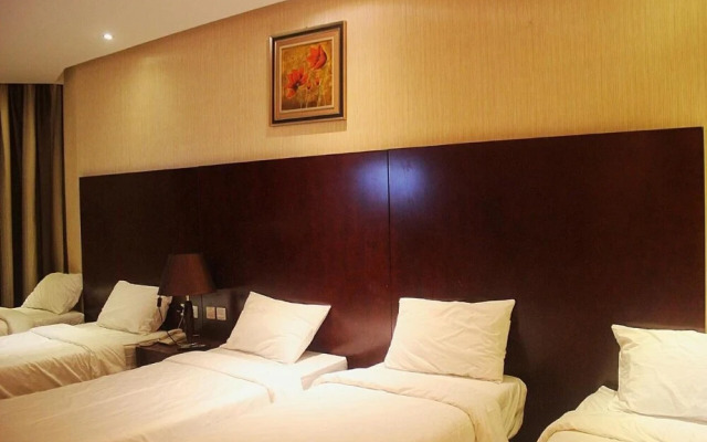 Land Premium Hotel 1 (ex Al Ardh Al Motamayza Hotel)