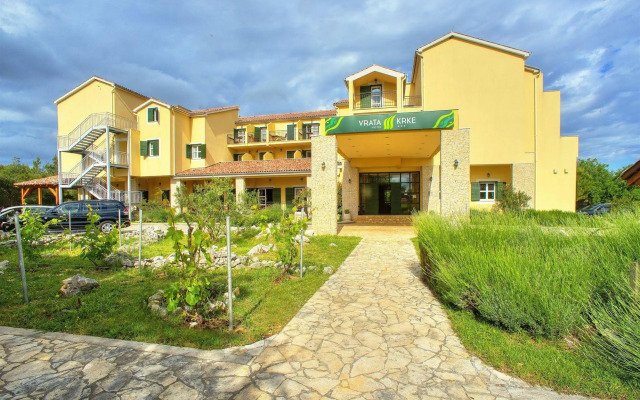 Vrata Krke Hotel