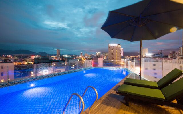 Central Hotel & Spa Danang By Haviland