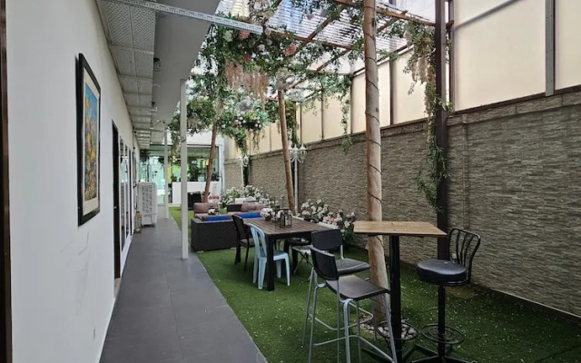V Garden Hotel by Minsu