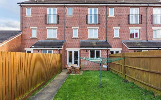 6 Bedroom New Build House