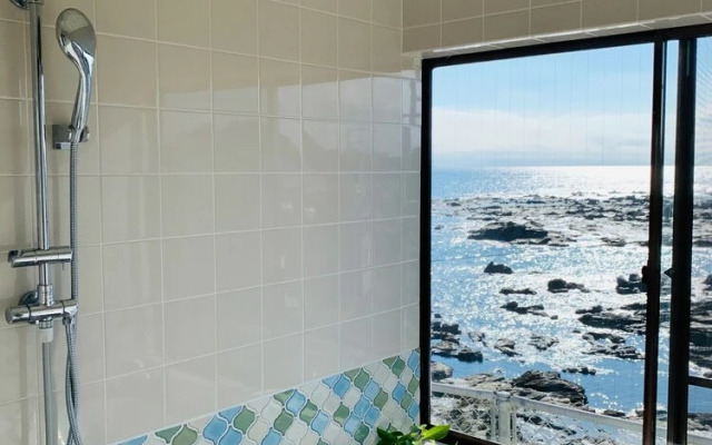 Kamogawa Ocean Front Villa