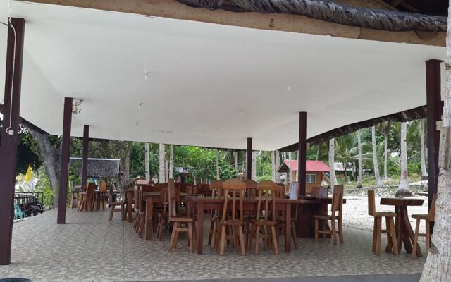 La Isla Bonita Talikud Island Beach Resort