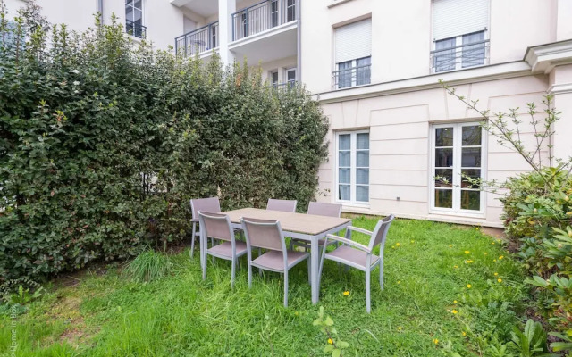 Frenila 2 Bedrooms Apartment - 8 People