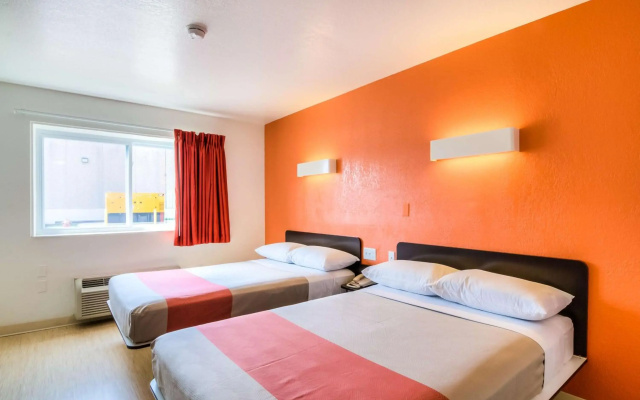 Motel 6 Arlington Heights, IL - Chicago North Central