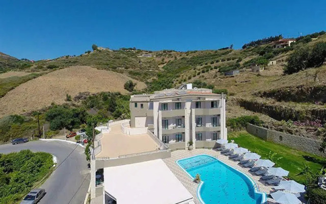 Amalia Apartments