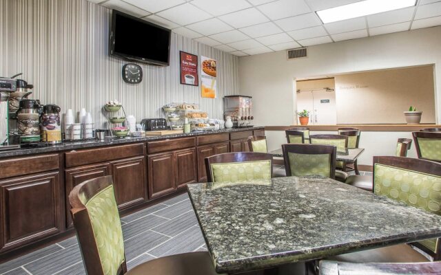 Studio 6 Suites Clarion, PA