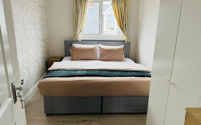 Entire 4-bed House in Sunderland