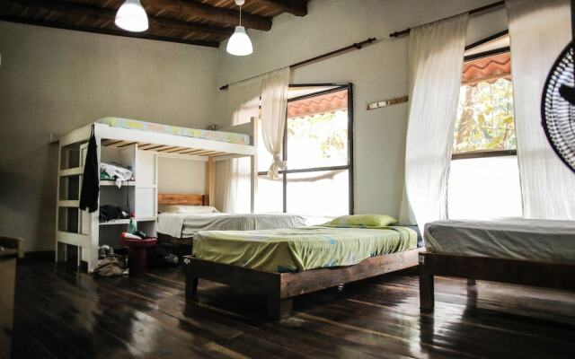 Believe Surf & Yoga Lodge Santa Teresa - Hostel
