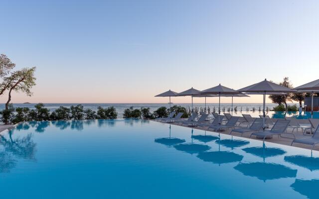Maistra Select Amarin Resort