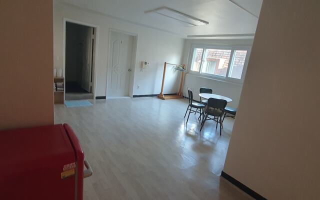 Seoul Holiday Guesthouse - Hostel