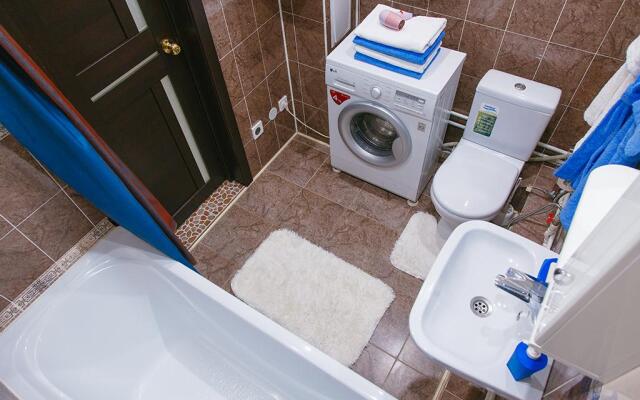 Пять Звёзд в микрорайоне Дружба 4/1