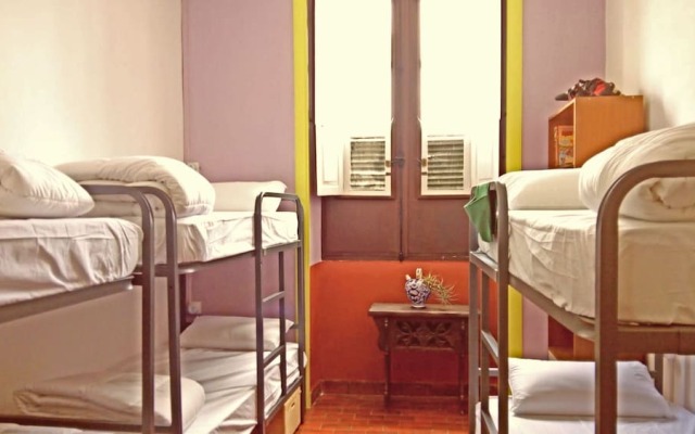 Patio Hostel - Adults Only