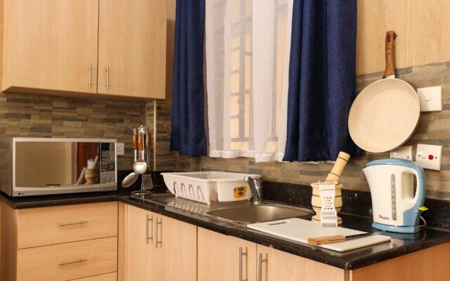 Exquisite fully furnished 1 bedroom apartment