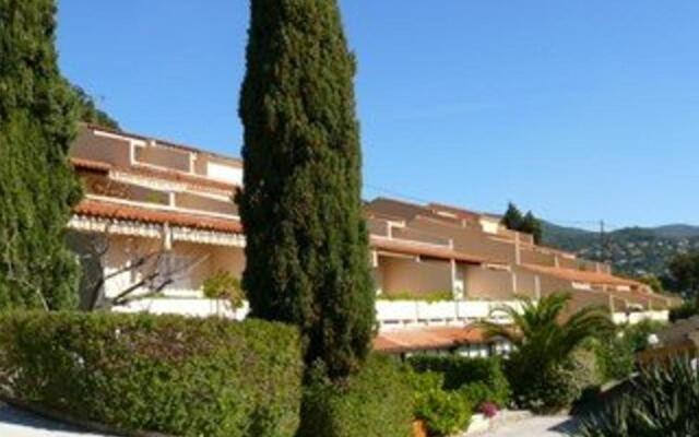 Appartement Le Lavandou, 1 pièce, 4 personnes - FR-1-251-269