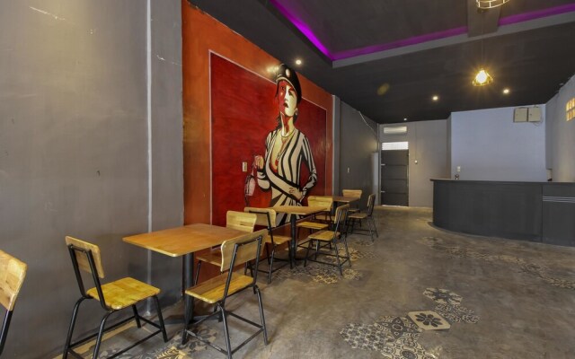 RedDoorz near Medan Plaza