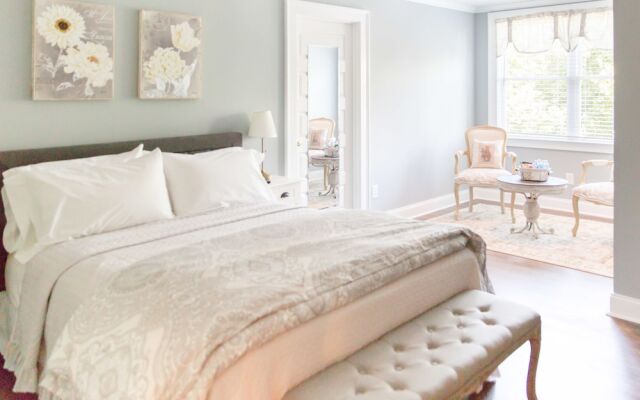 AVA House Bed & Breakfast