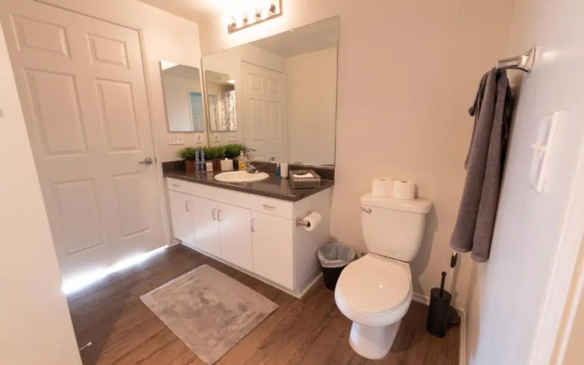 Elite 2BR Apartment at Venice Marina Del Rey