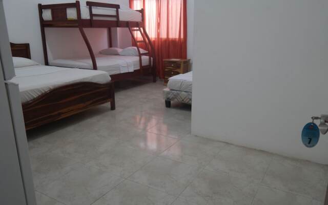 Hostal Palmeras Playa Milina