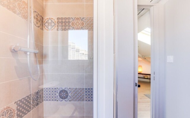 Wonderful 2 Bedrooms, Place de la Comédie