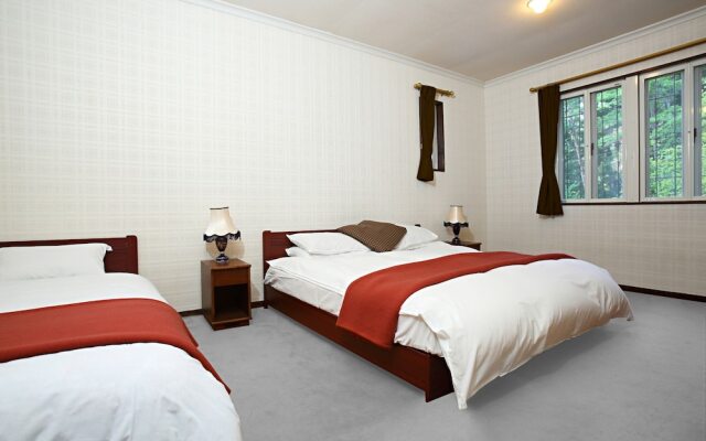 36 Degrees North, Lodge Hakuba Japan