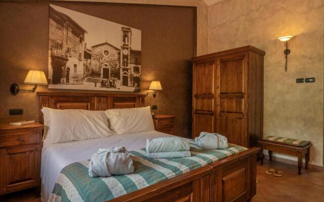 Casanova - Panoramic Rooms and Suites