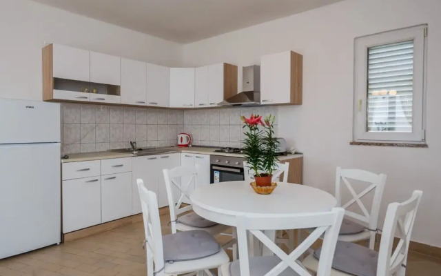 A1 - apt w. the sea View, two Terraces and Garden