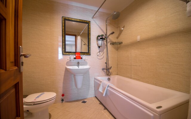 Premium White Lion Hotel