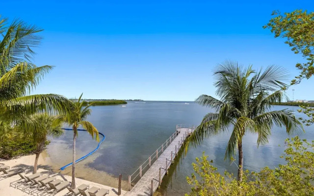Ocean Front 2BR Residence
