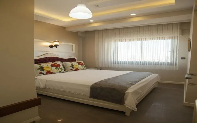 Lion Park Suites & Residence Hotel