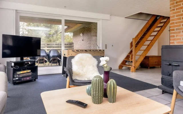 8 Person Holiday Home in Blavand