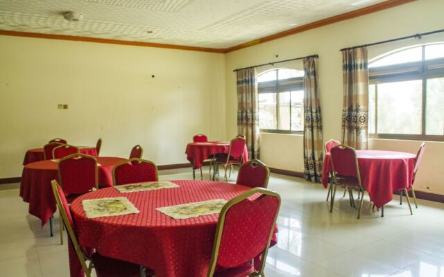 Rays Hotel