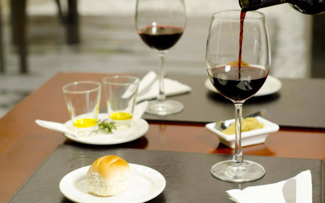 My Suites Boutique Hotel & Wine Bar