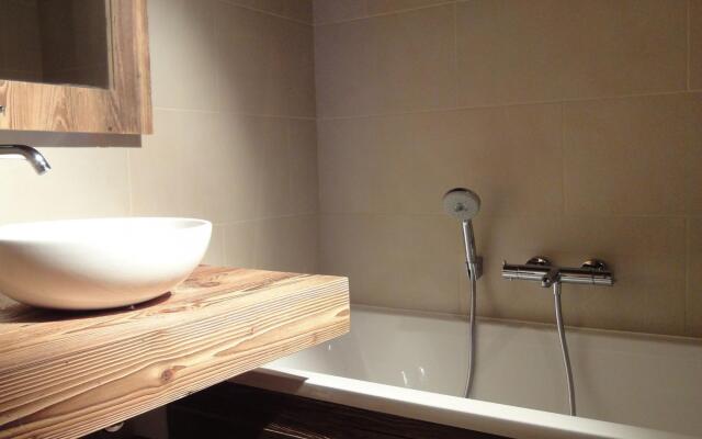 Modern Apartment in Meribel near Ski Area