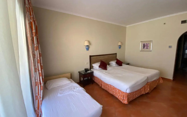 فندق بورتو مارينا - غرفة فندقية بخدمة فندقية