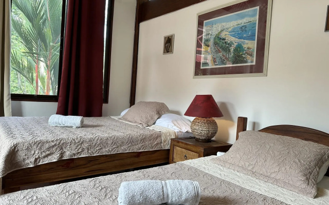 Kenaki Lodge