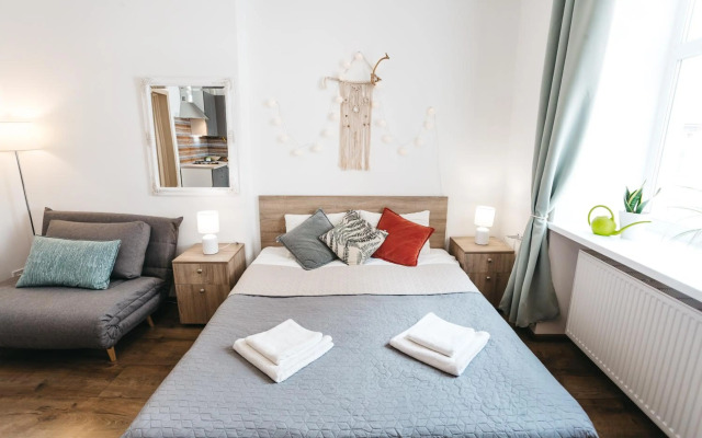 "Green Oasis Apartment"