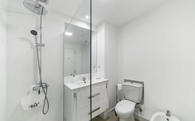 Tulipa II, Rest and Family