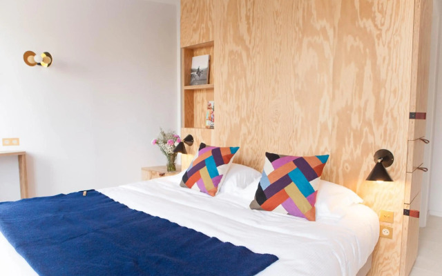 Montholon Paris Hotel