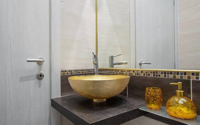 Gold Vatican Apartment