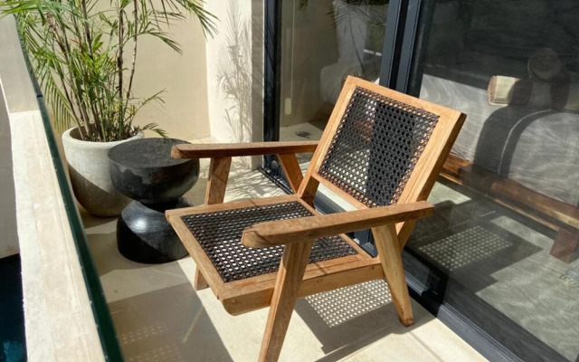 Zen Superior Studio