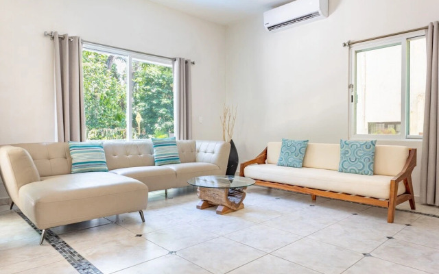 Casa Quetzali 4 Bedroom Home by RedAwning