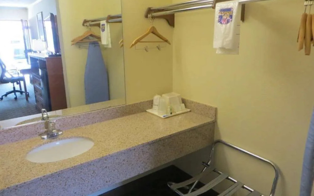 Best Western Red Coach Inn