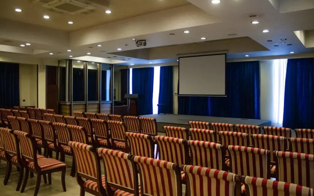 Dubai International Hotel