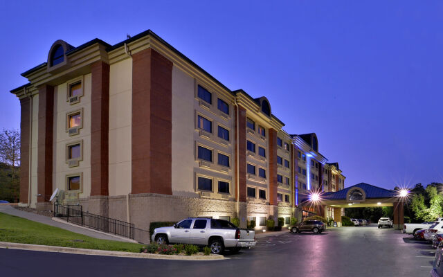 Holiday Inn Express Branson-Green Mountain Drive, an IHG Hotel