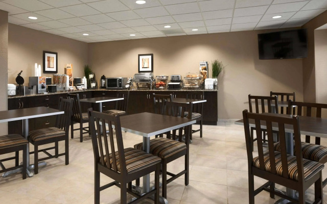Microtel Inn & Suites by Wyndham St Clairsville/Wheeling
