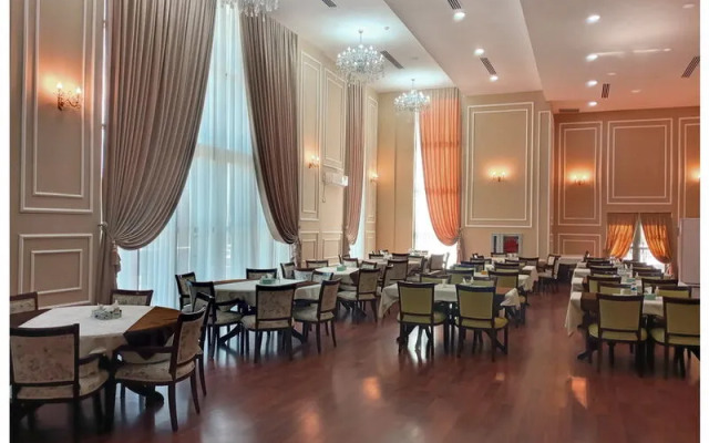 Чарлак Отель