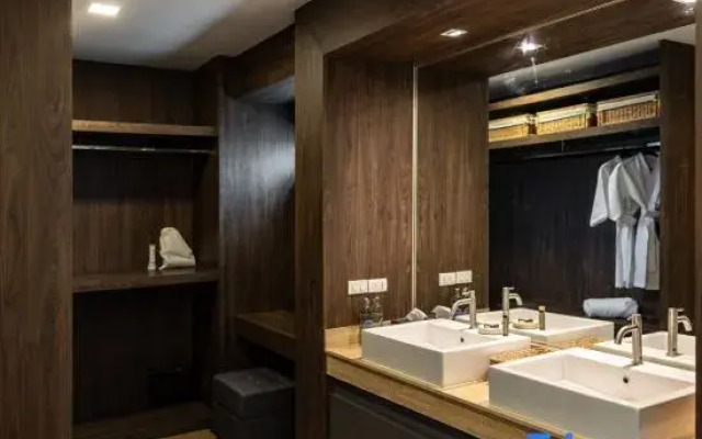 Prime Deluxe Villa No. V17